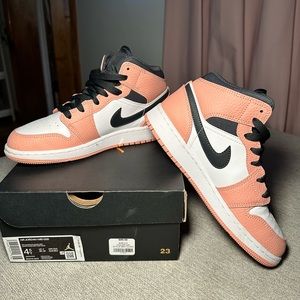 Youth Air Jordan 1 Mid Pink Quartz